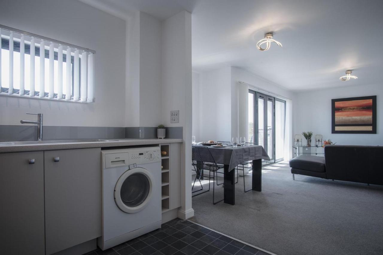 Maritime Quarter - 2 Bedroom Apartment - Sa1 Beach Front Fishermans Way 스완지 외부 사진
