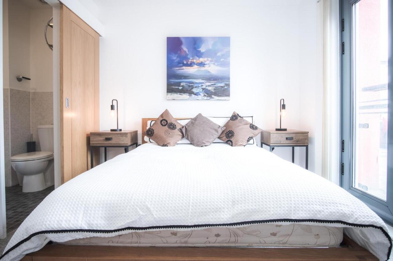 Maritime Quarter - 2 Bedroom Apartment - Sa1 Beach Front Fishermans Way 스완지 외부 사진